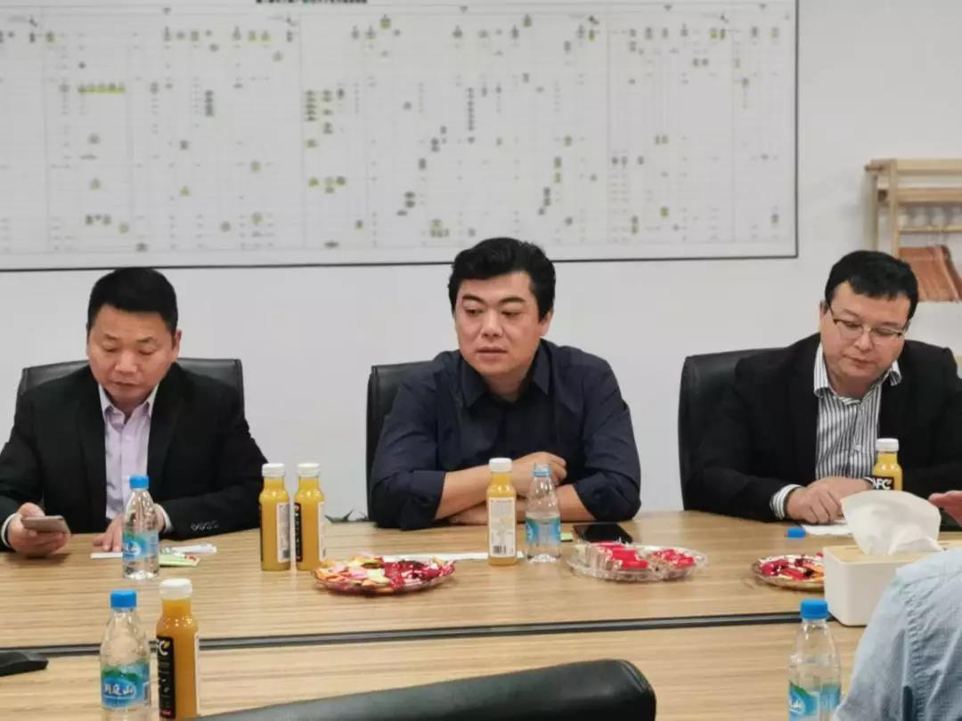 「企業(yè)走訪(fǎng)」趙國強會(huì )長(cháng)帶隊走訪(fǎng)名譽(yù)會(huì )長(cháng)單位——蘇州瀚川智能