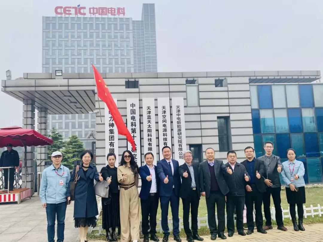 �����M(j��n)��򡹜���ƽ���Е�(hu�� )�L(ch��ng)������L(f��ng)�������