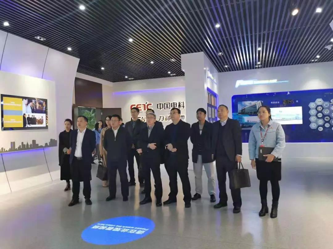 �����M(j��n)��򡹜���ƽ���Е�(hu�� )�L(ch��ng)������L(f��ng)�������